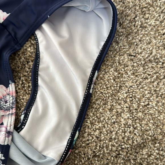 Summer Mae Maternity swim suit XL Never worn, no tags - Picture 4 of 5